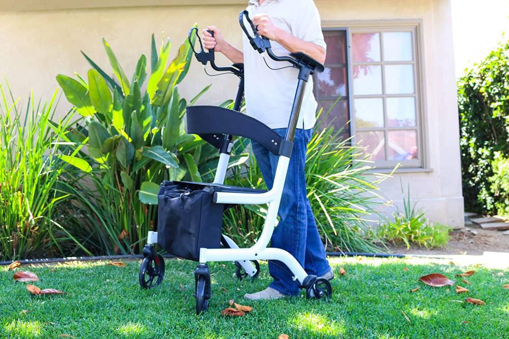 5 Best Upright Walkers for Seniors (2022) Reviews & Guide